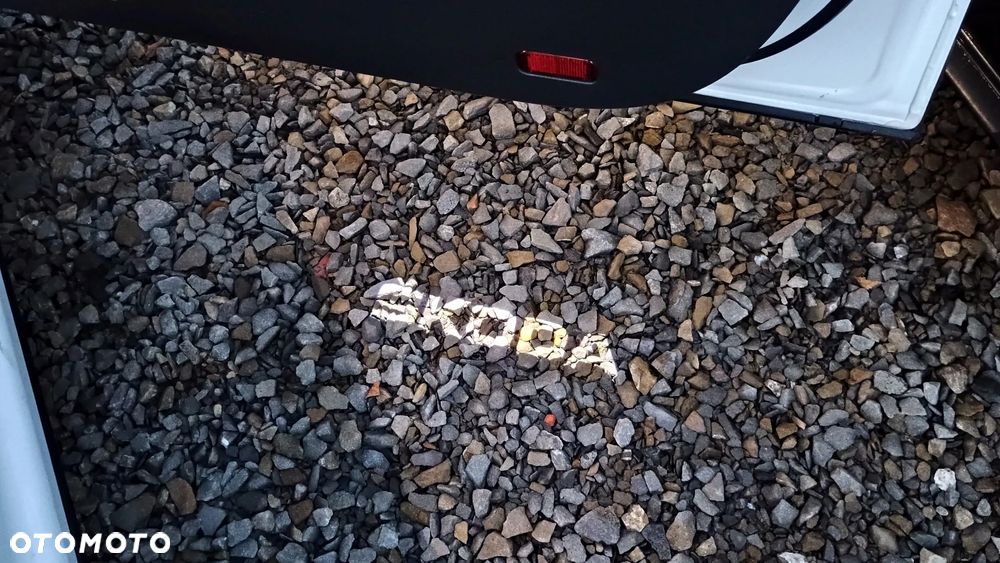 Skoda Karoq 1.5 TSI ACT 4x4 DSG Ambition - 29