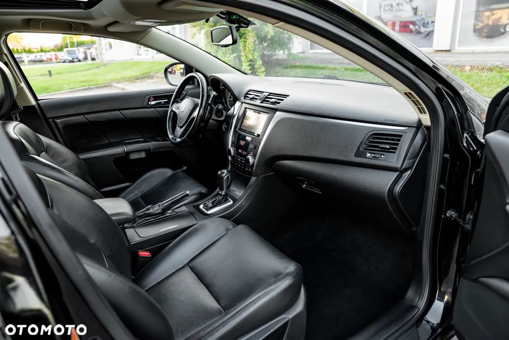 Suzuki Kizashi 2.4 4x4 CVT Sport - 20