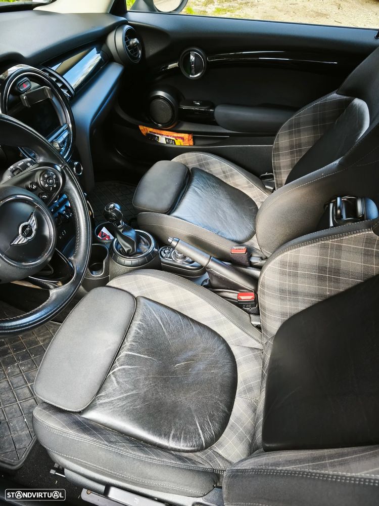 MINI 3 Portas Cooper D - 5