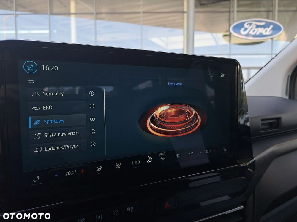 Ford Tourneo Custom 2.0 EcoBlue L2 Titanium SelectShift - 24