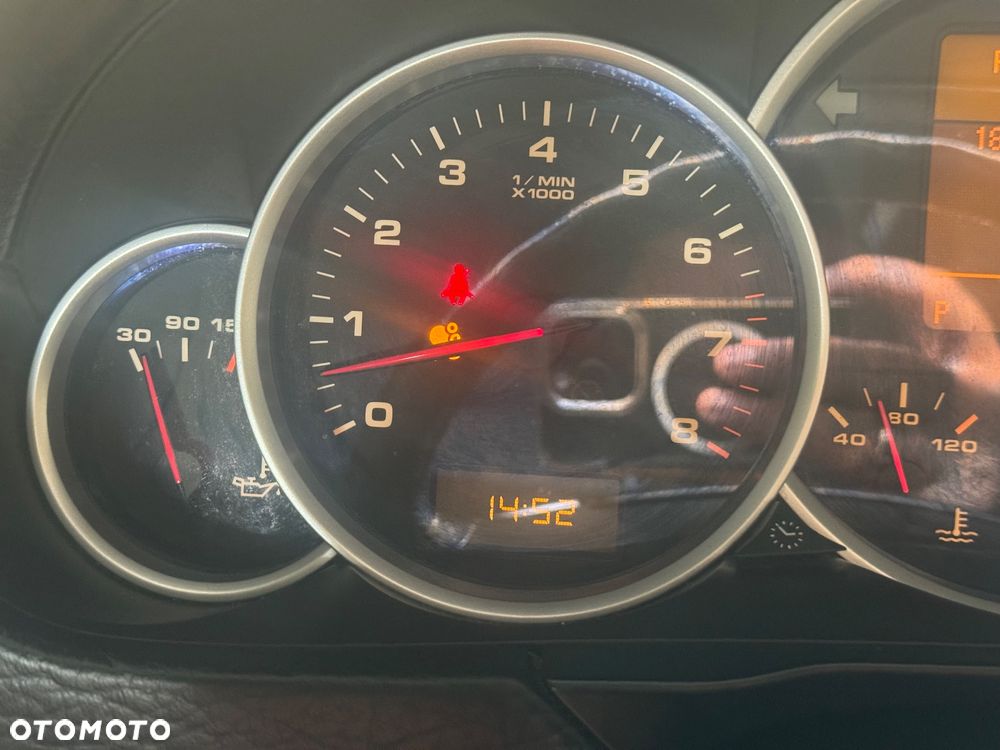 Porsche Cayenne S Tiptronic - 26