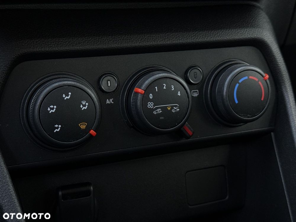 Dacia Sandero - 16
