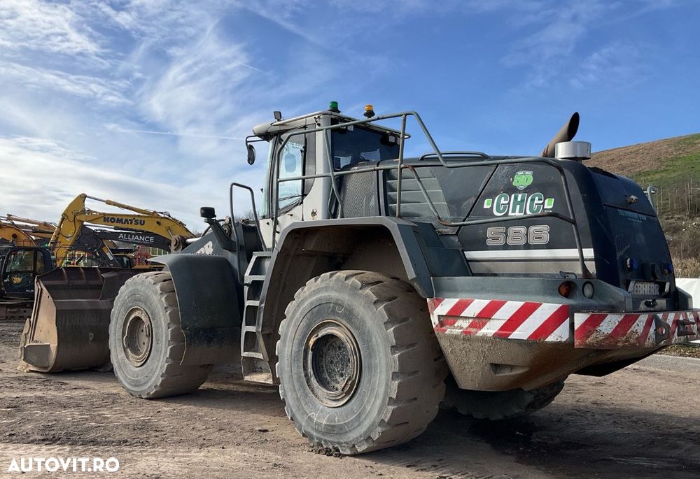 Liebherr L586 Incarcator Frontal - 4