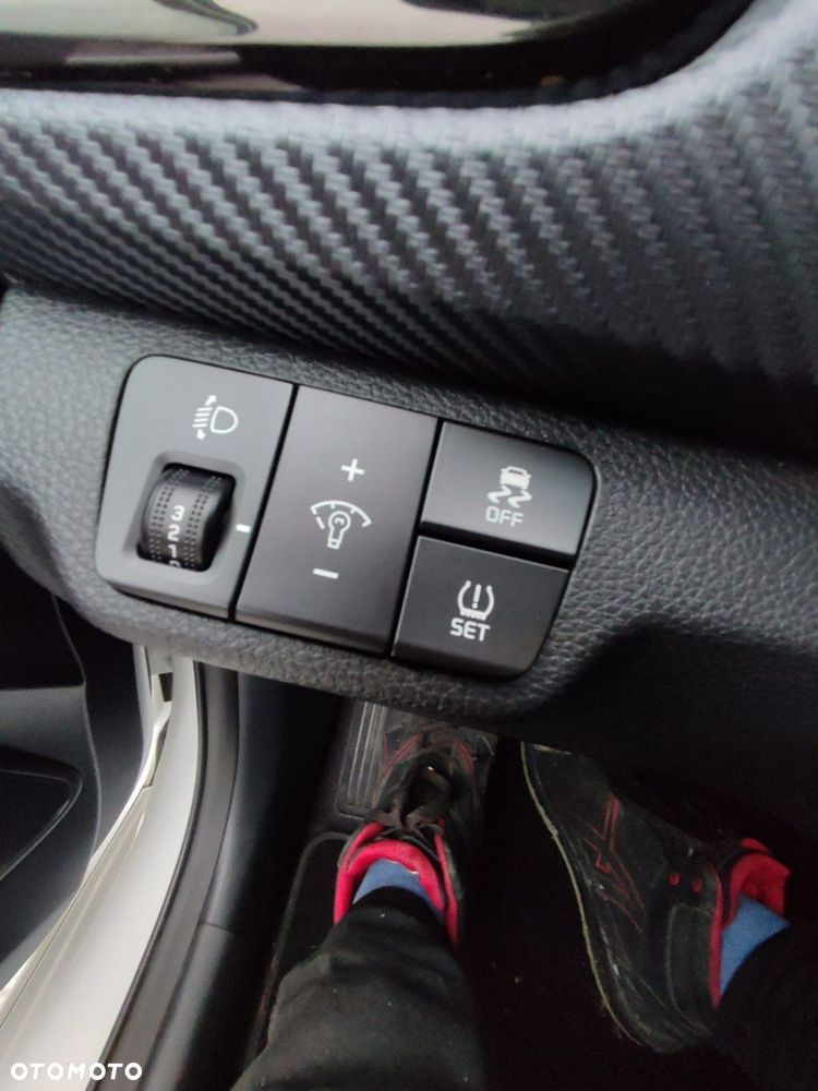 Kia Rio - 15