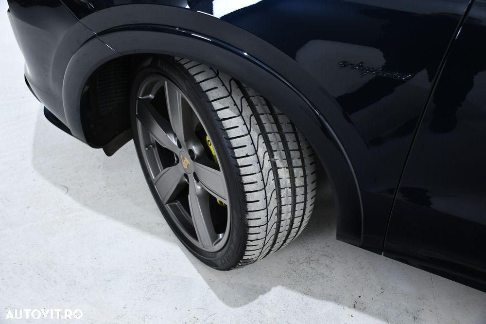 Porsche Cayenne Standard - 13