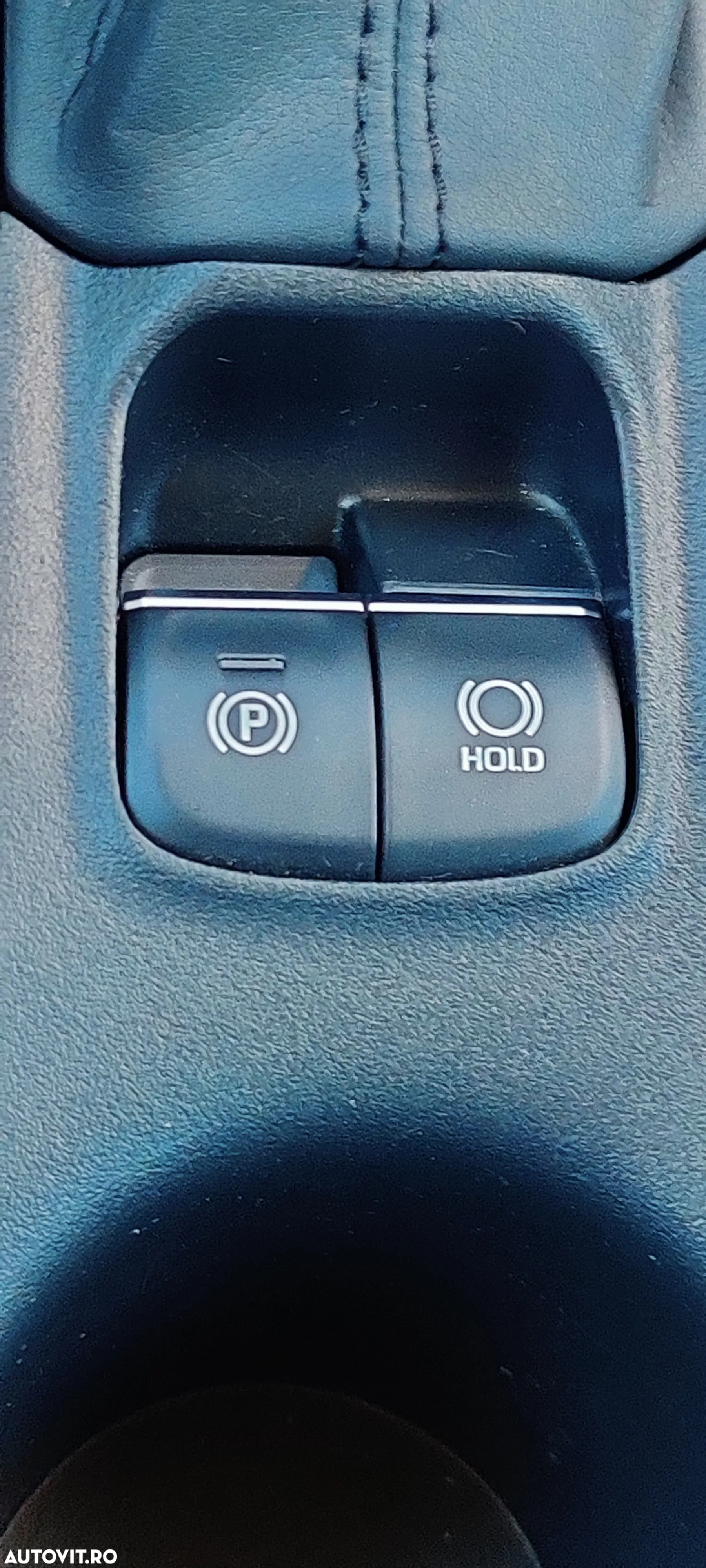 Toyota Corolla 1.8 HSD Exclusive interior Negru - 17