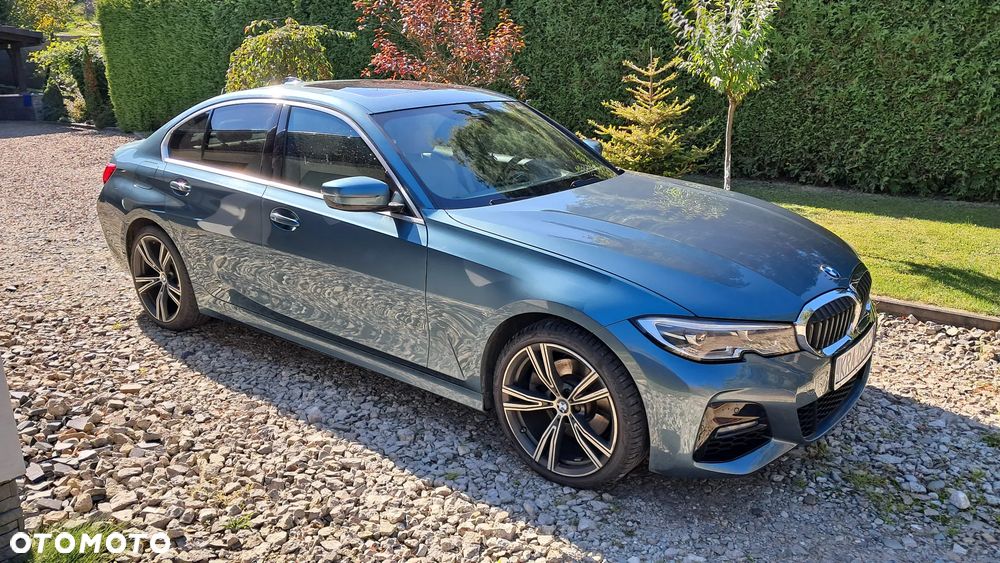 BMW Seria 3 330i M Sport - 3