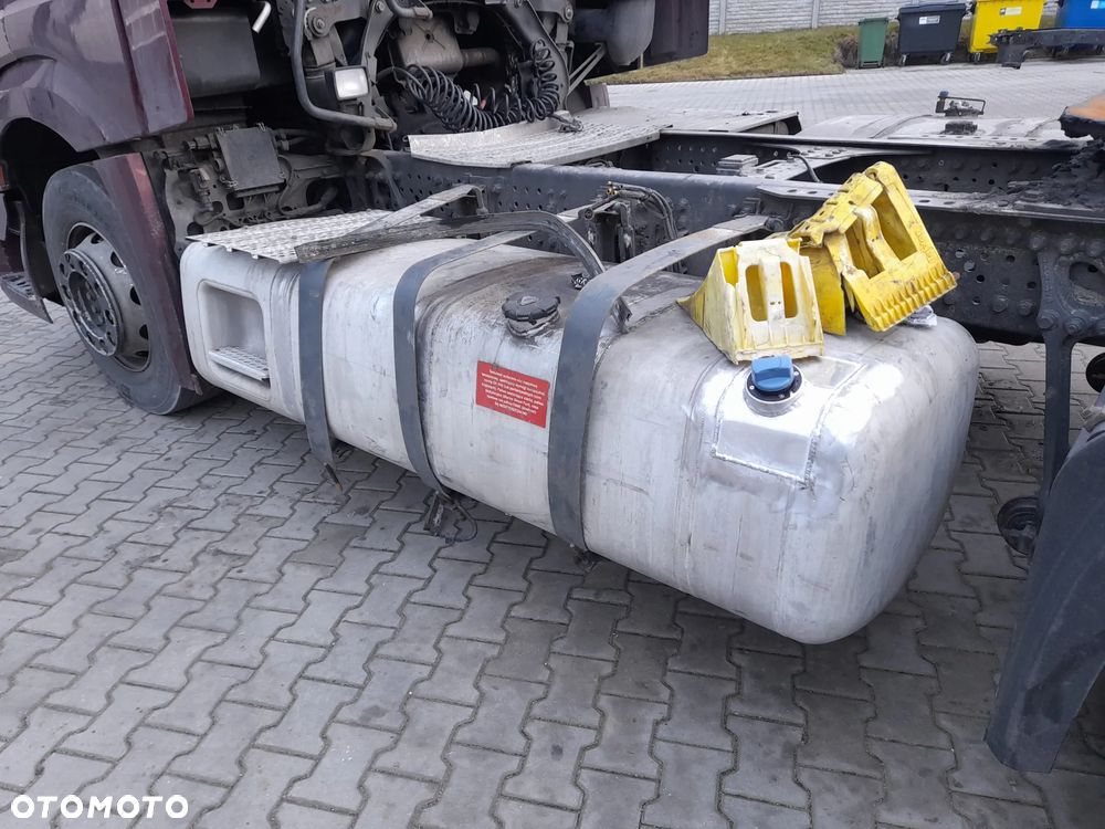 Zbiornik paliwa Actros MP4 LowDeck 660L + 75L - 3