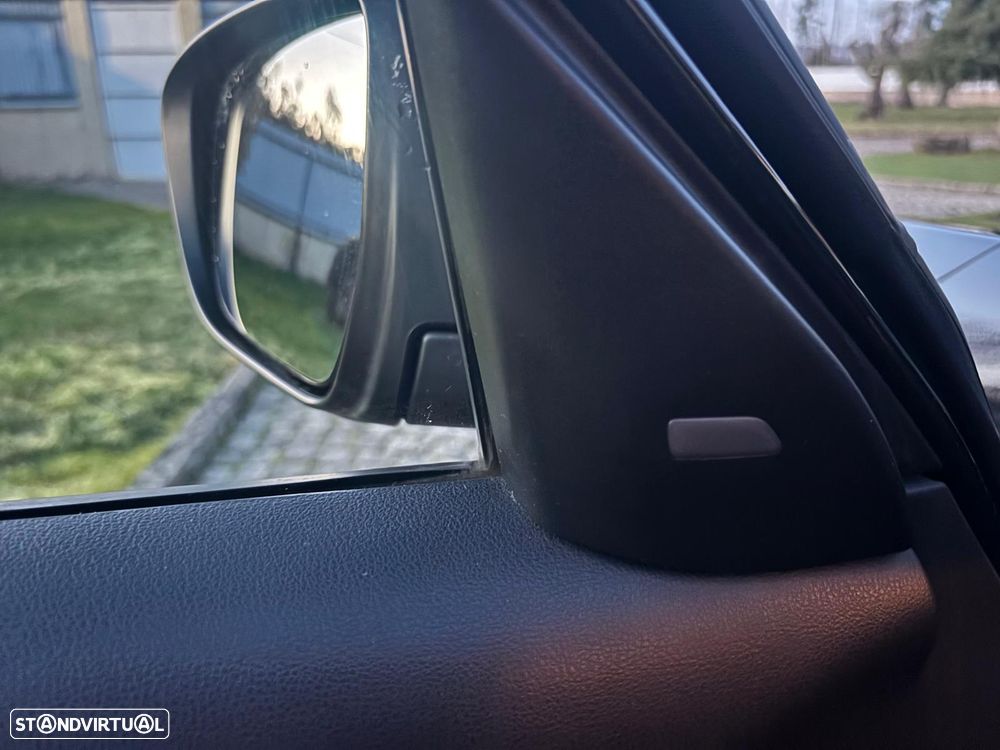 Nissan Juke 1.5 dCi N-Connecta P.Ext.1 Detroit Red - 17