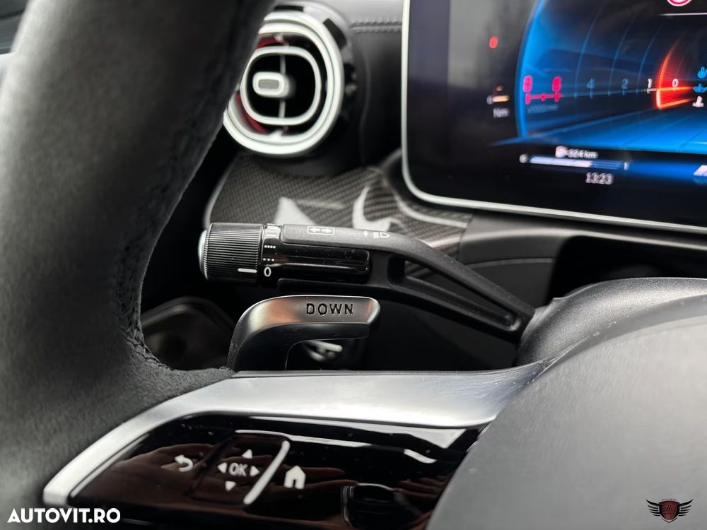 Mercedes-Benz CLE Mercedes-AMG 53 4MATIC+ AMG SPEEDSHIFT TCT 9G - 13