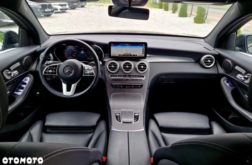 Mercedes-Benz GLC 200 d 4Matic 9G-TRONIC - 9