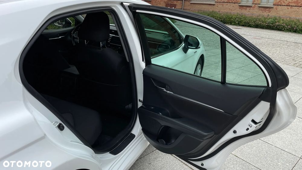 Toyota Camry 2.5 Hybrid Comfort CVT - 20