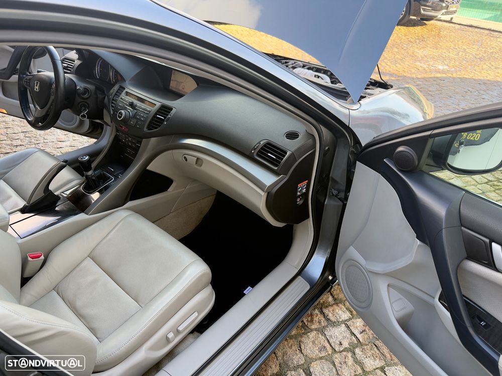 Honda Accord Tourer 2.2 i-DTEC Executive Navi E.Limitada - 54