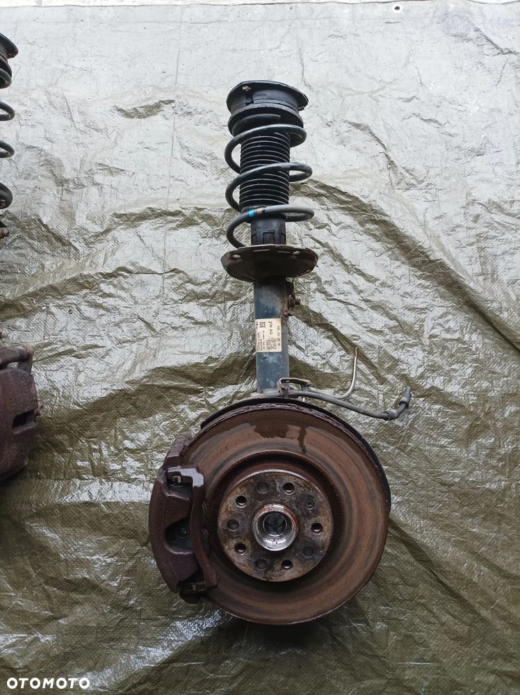 Skoda SuperB III zawieszenie zwrotnica mcpherson prawy lewy 5Q0407258A 5Q0407257A - 3