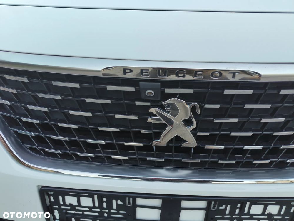 Peugeot 3008 1.6 PureTech HYbrid4 GT Line S&S EAT8 - 35