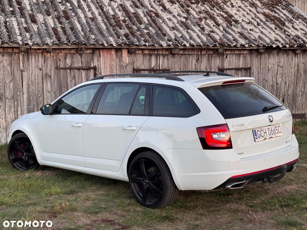 Skoda Octavia 2.0 TDI 4x4 DSG RS - 16