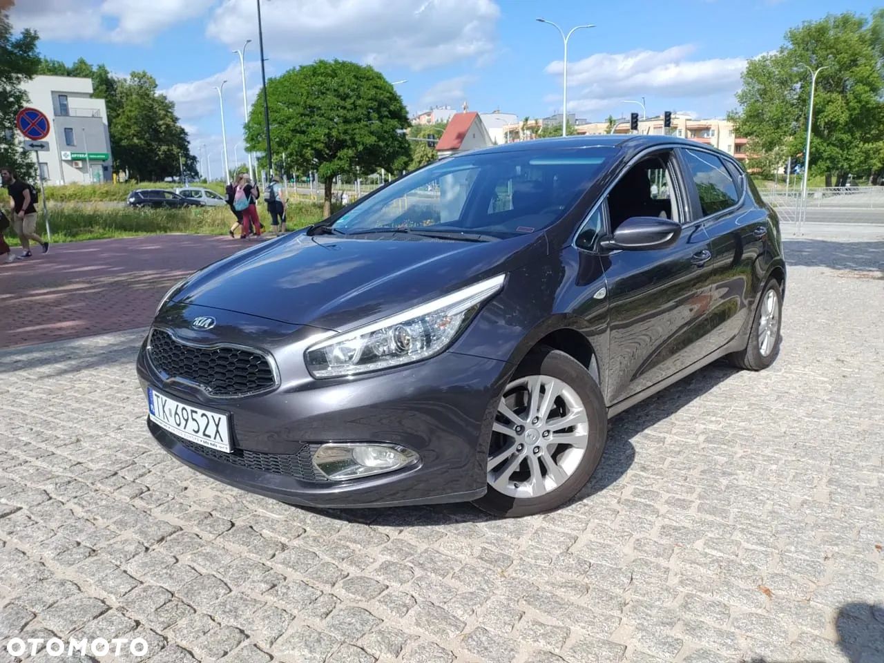 Kia Ceed - 1