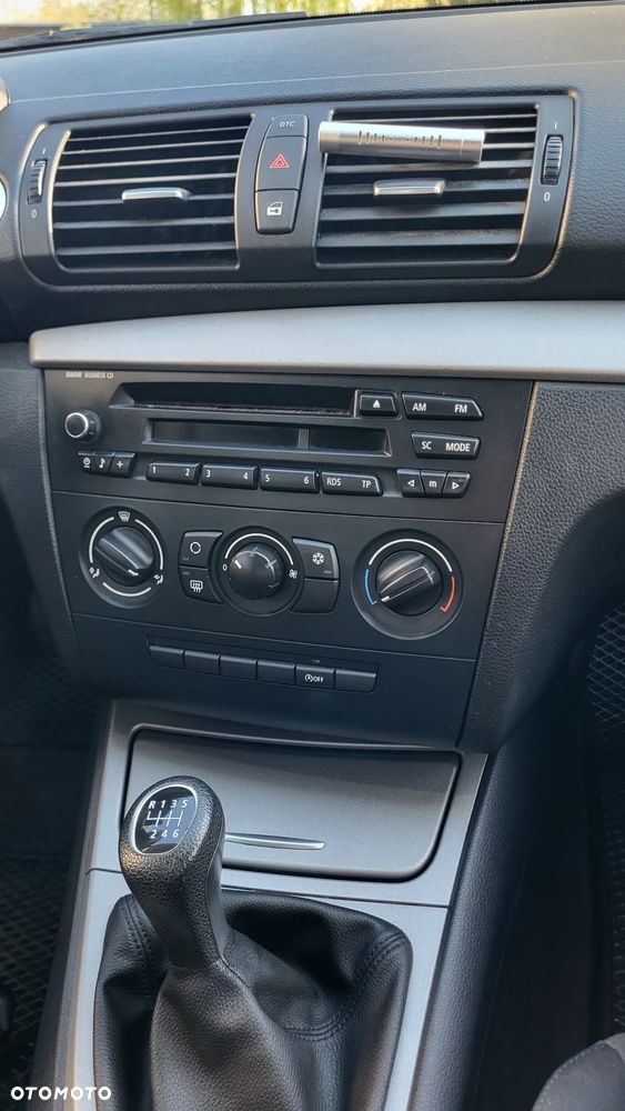 BMW Seria 1 118d - 11