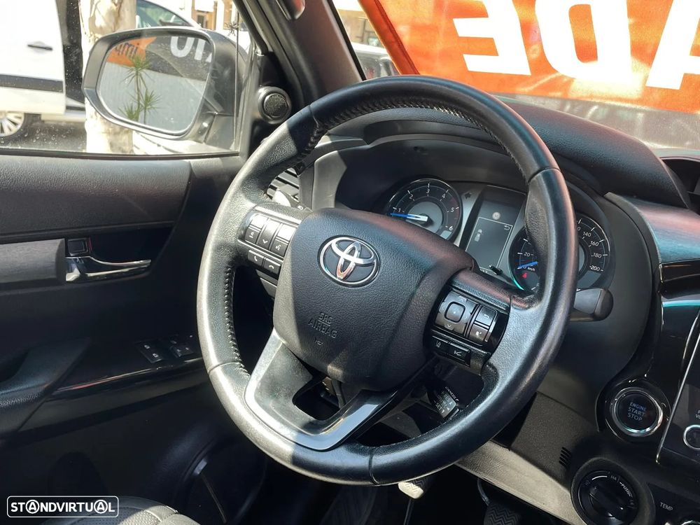 Toyota Hillux - 15