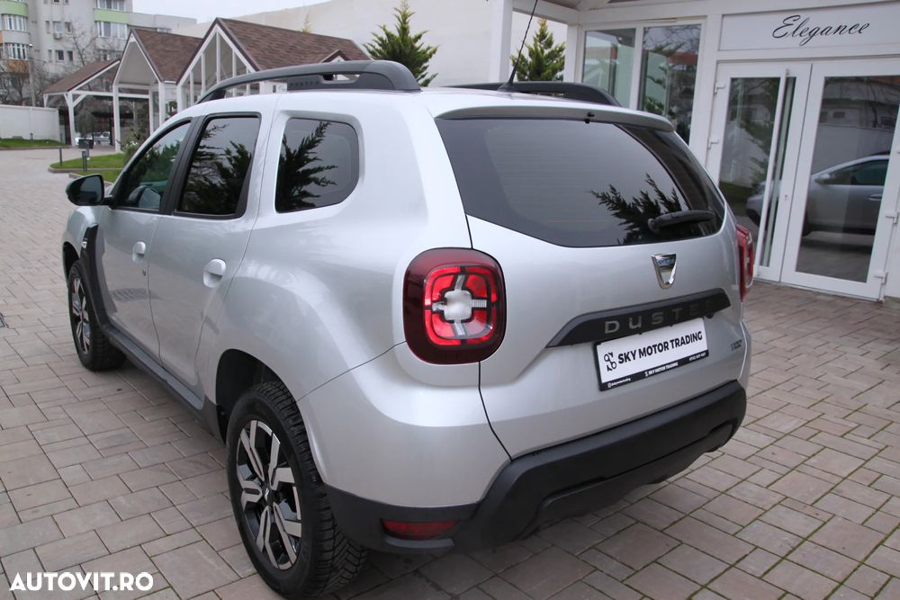 Dacia Duster 1.6 SCe Prestige jante 17" - 38