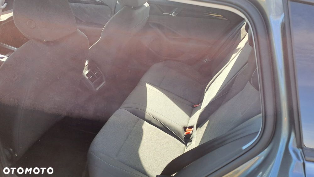 Volkswagen Passat 1.5 TSI EVO Elegance DSG - 14