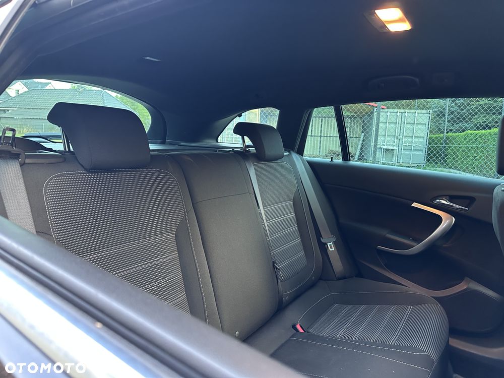 Opel Insignia - 22