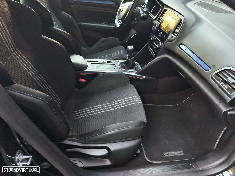 Renault Mégane Sport Tourer 1.5 dCi GT Line - 19