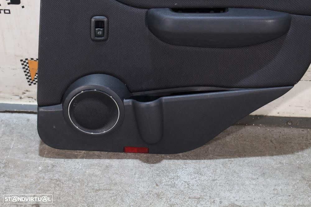 Quartela / Forra Da Porta Mercedes-Benz B-Class (W245)  Quartela Merce - 6