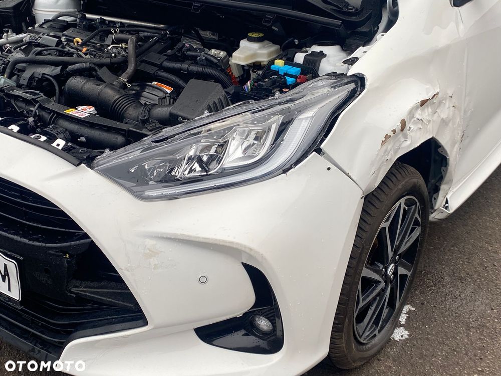 Toyota Yaris Hybrid 1.5 Selection Style - 11