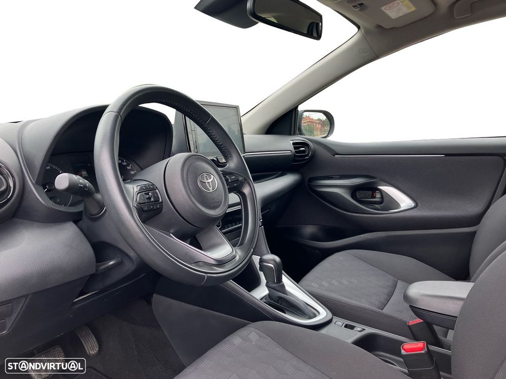 Toyota Yaris — fotografia 10
