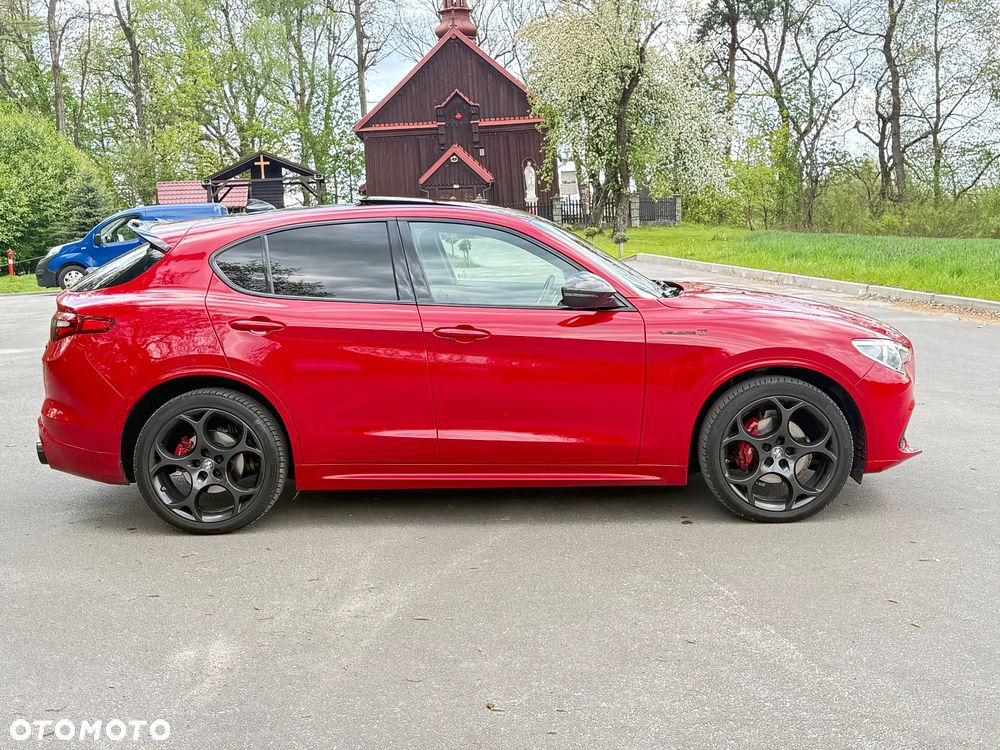 Alfa Romeo Stelvio 2.0 Turbo 16V AT8-Q4 Veloce Ti - 6