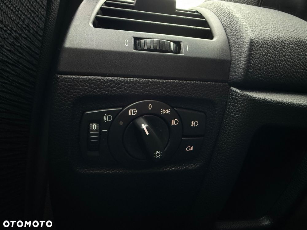 BMW Seria 1 118i - 22