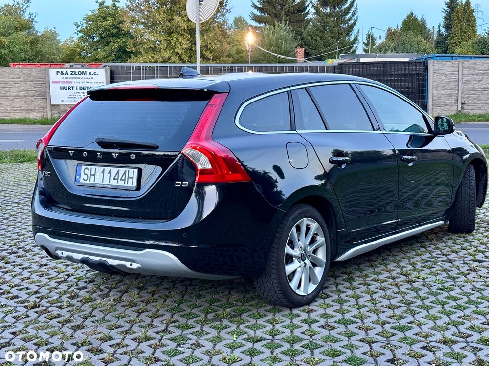 Volvo V60 D3 Momentum - 4