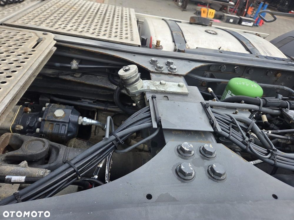 DAF XF 105.460 - 24