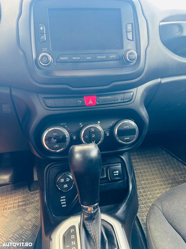Jeep Renegade 2.0 M-Jet 4x4 AT Limited - 16