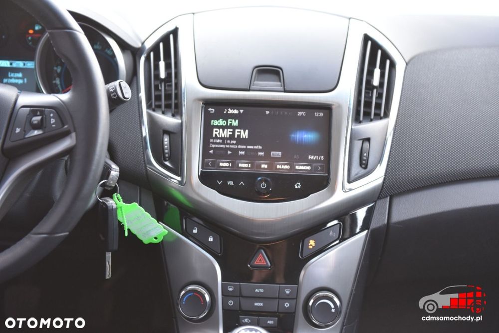 Chevrolet Cruze - 25