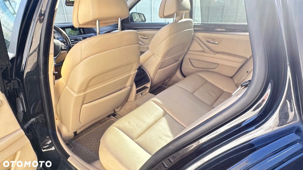 BMW Seria 5 525d xDrive Luxury Line - 5