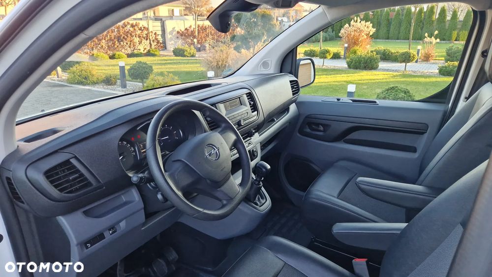 Opel Vivaro - 13