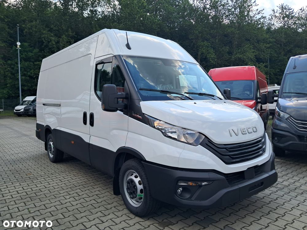 Iveco Daily 35S16BA8 V 12m3 dostępny od ręki - 24
