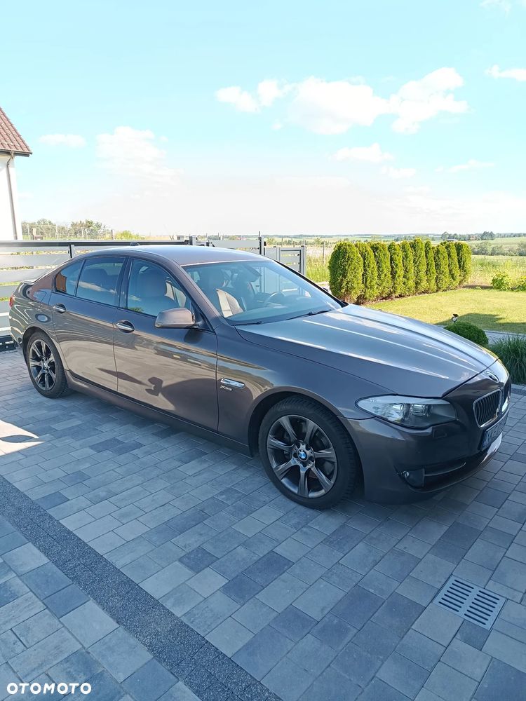 BMW Seria 5 525d xDrive - 1