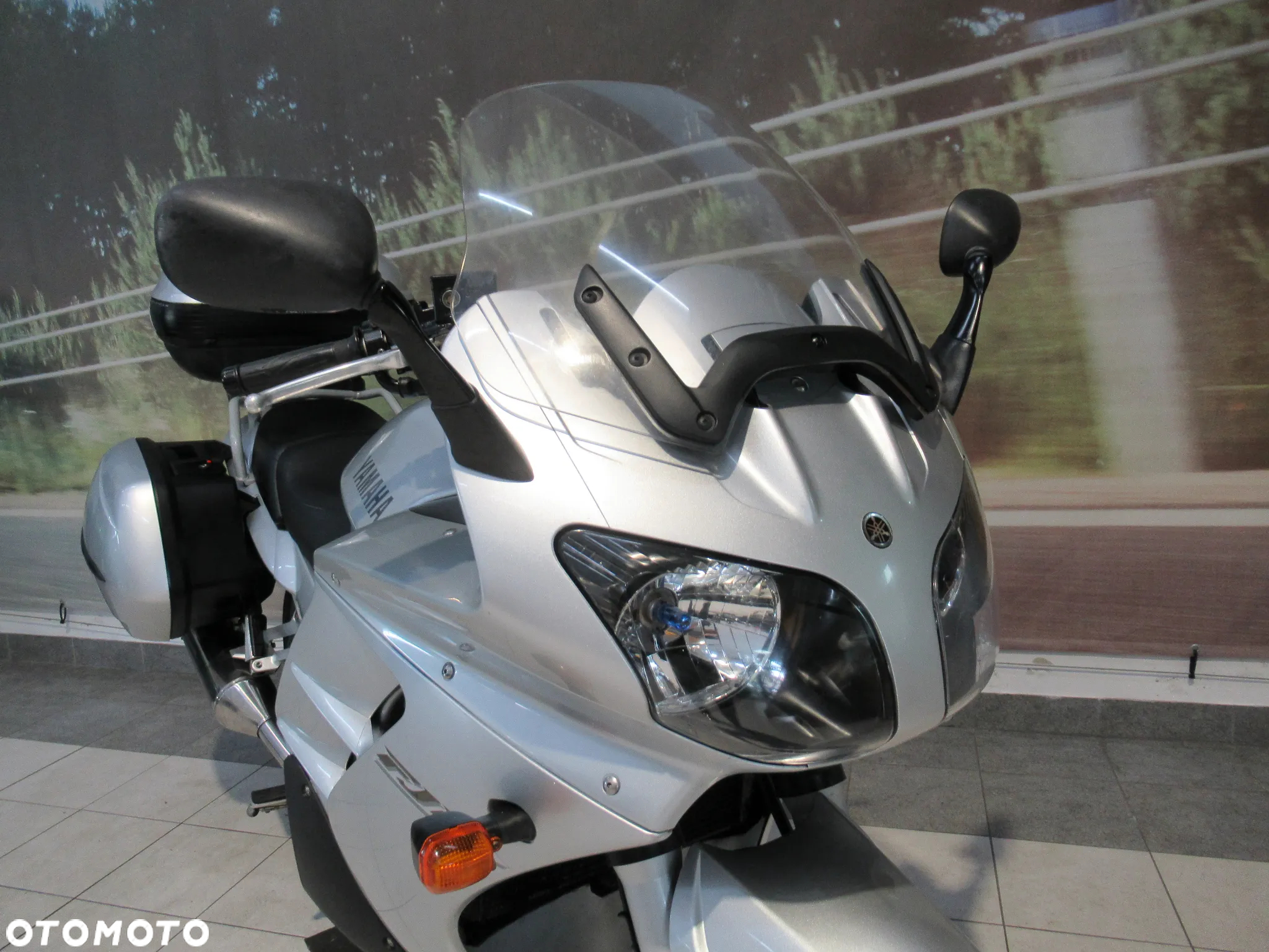 Yamaha FJR - 9