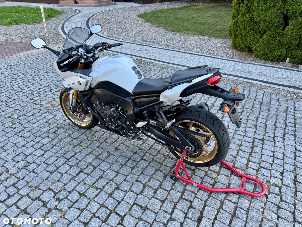 Yamaha FZ8 - 8
