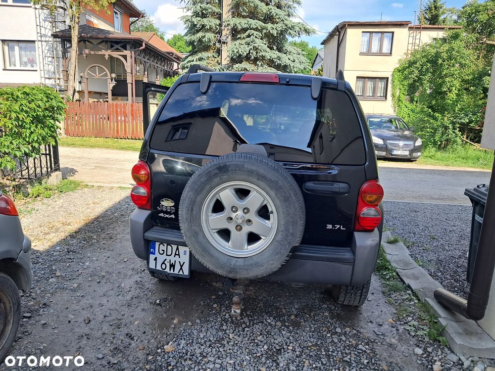 Jeep Liberty - 5