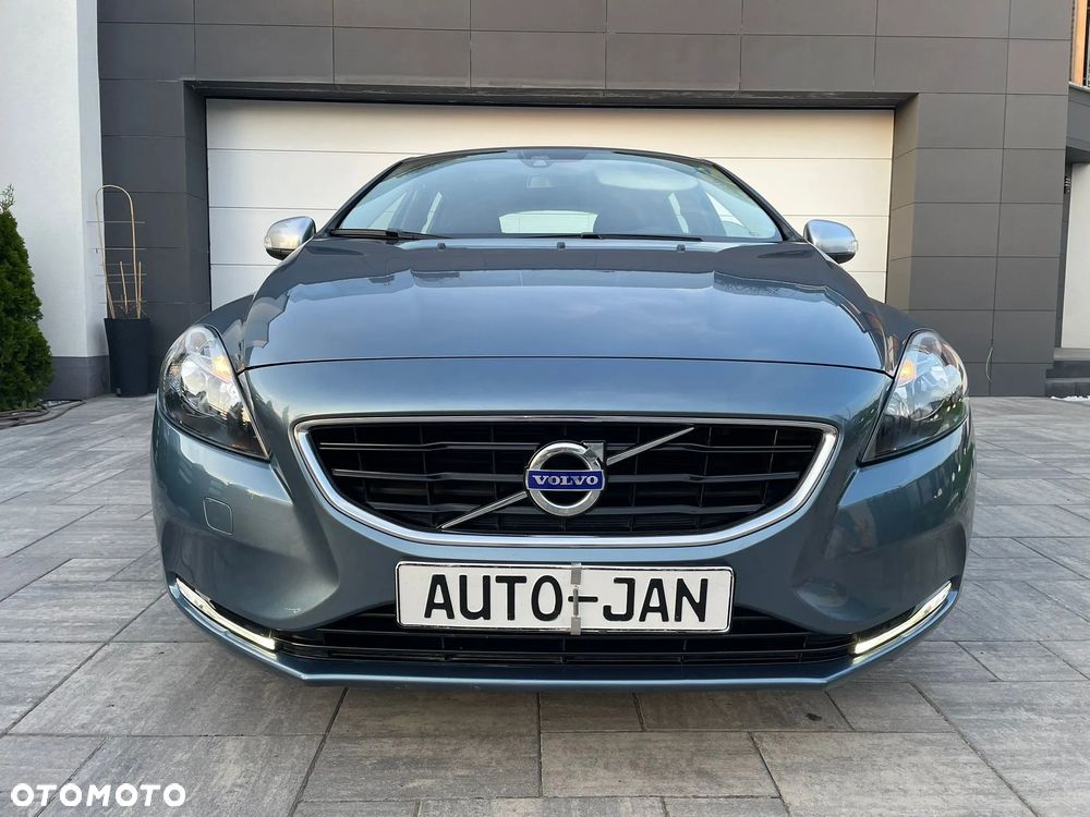 Volvo V40 D2 Summum - 2