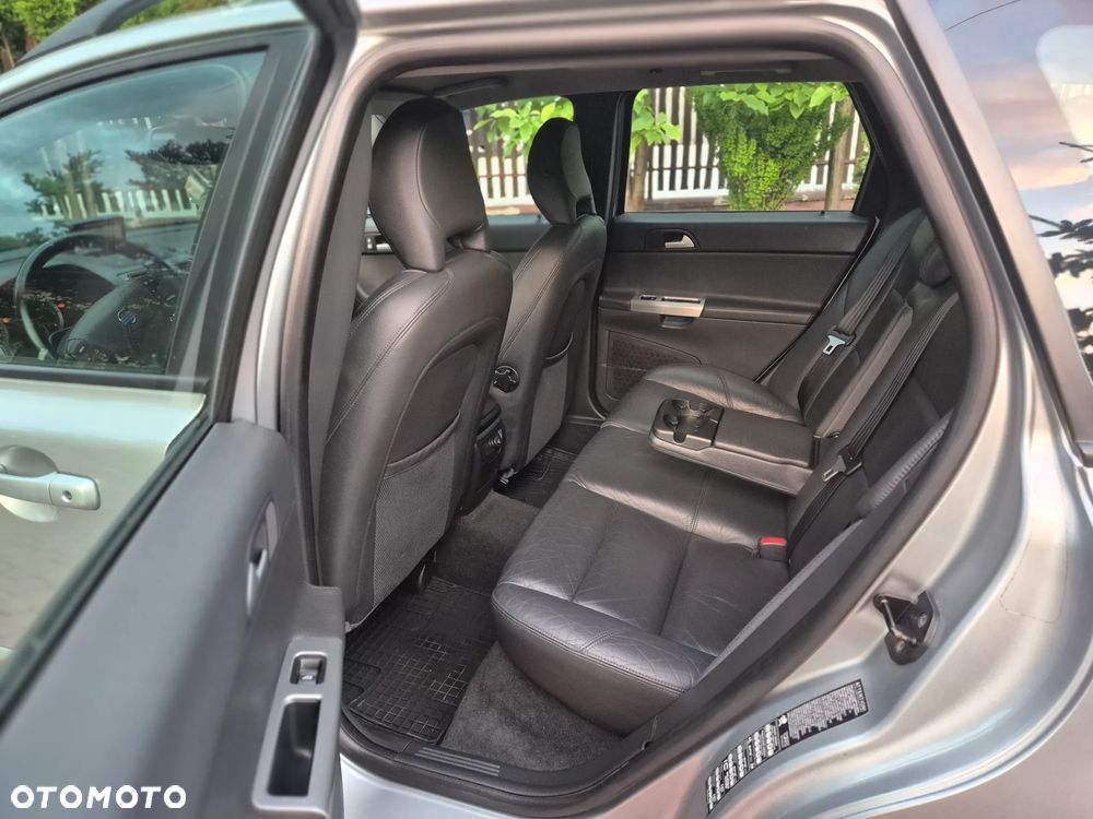 Volvo V50 2.0D Momentum - 15