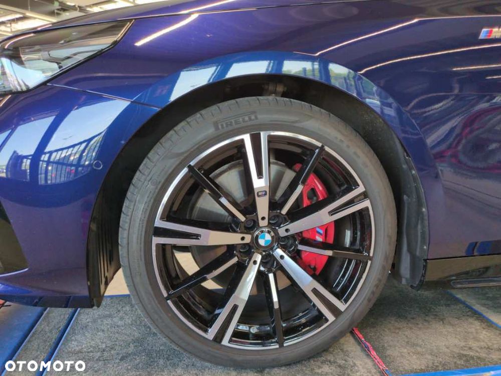 BMW Seria 5 540d xDrive mHEV M Sport - 9