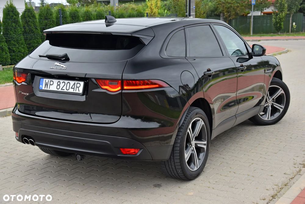 Jaguar F-Pace 2.0 i4D AWD R-Sport - 17