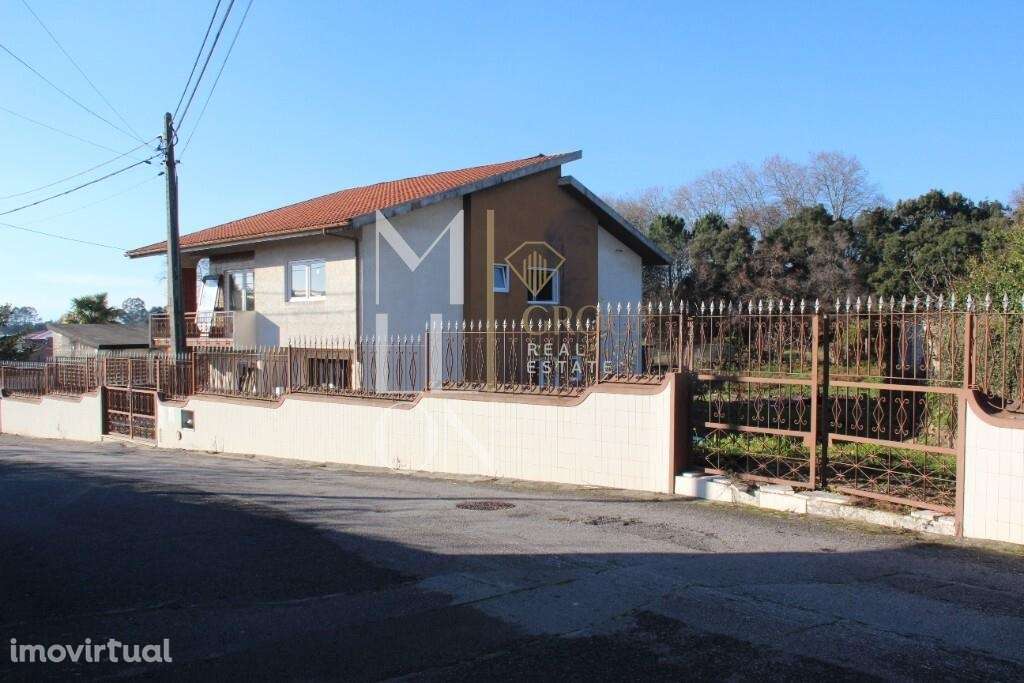 Moradia bi-familiar em remodelação - Santa Maria de Lamas - Grande imagem: 4/4