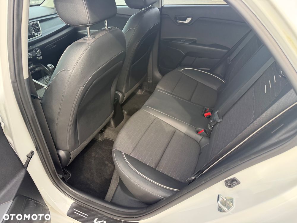 Kia Rio 1.0 T-GDI GT-Line - 12