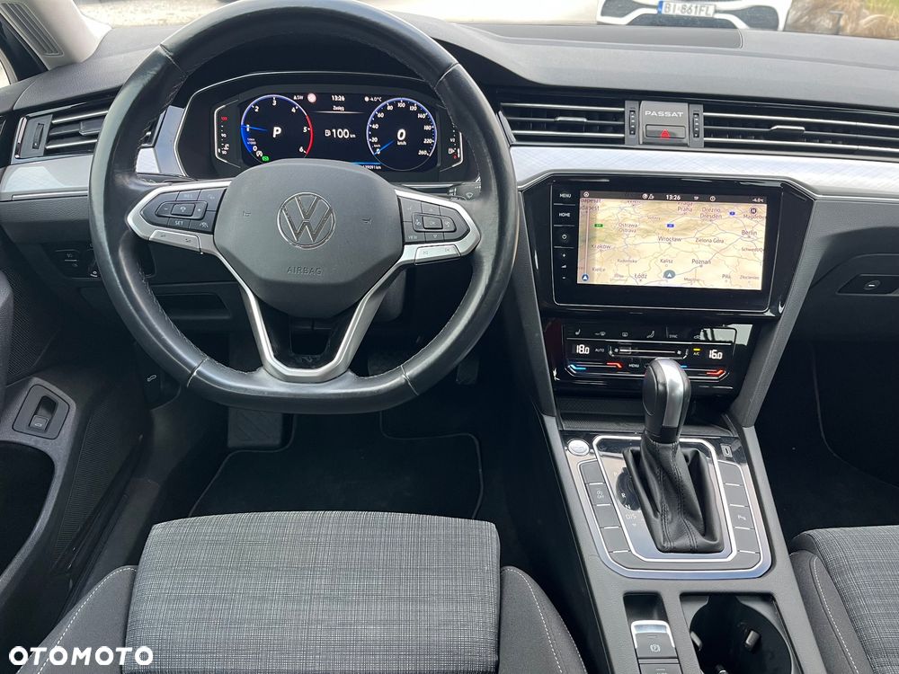 Volkswagen Passat 2.0 TDI SCR DSG Comfortline - 15